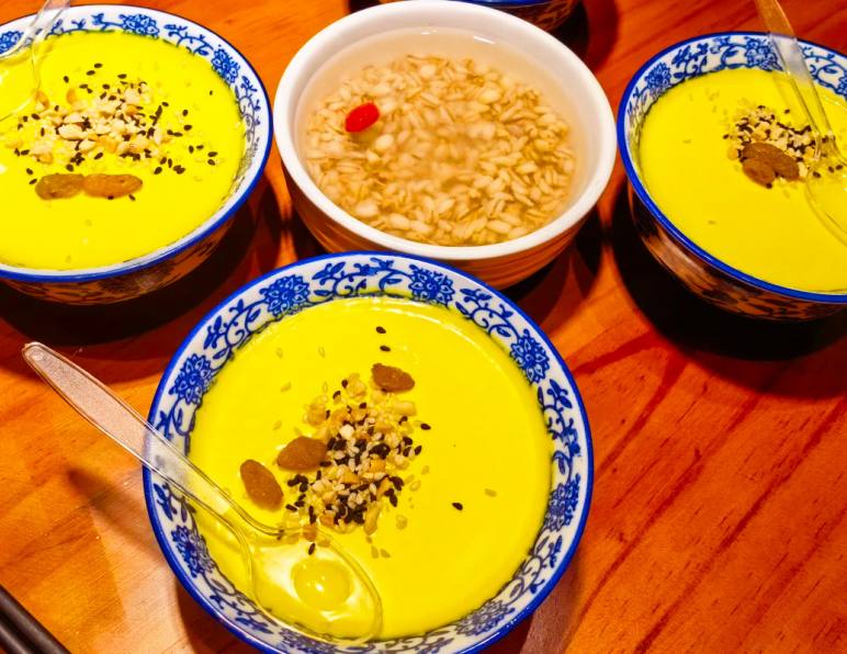 高原藏珍，舌尖奇遇：外國遊客青海特產選購終極指南